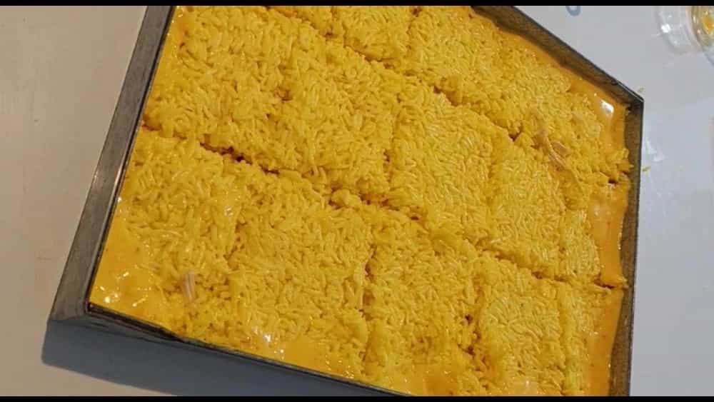 آموزش پخت ته چین مرغ مجلسی در آموزشگاه آشپزی نیلوفر